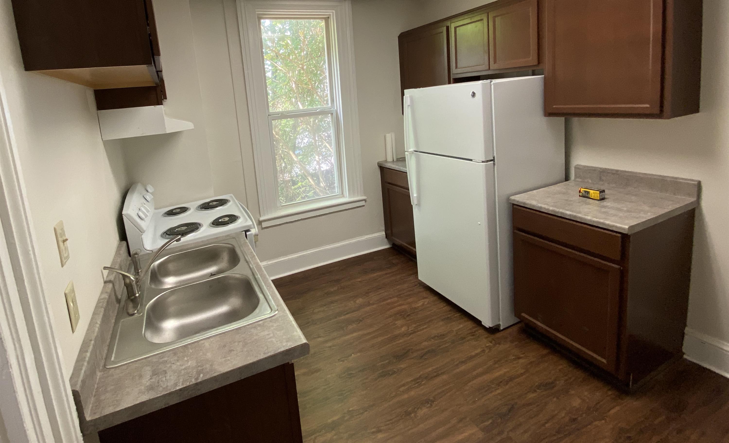 214-216 N Queen St - 216-2